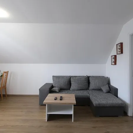 Lägenhet Ostrava, 45 M2 V Rd *